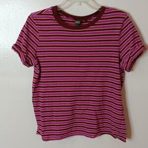 White Fable strip short sleeve knit shirt. MEDIUM